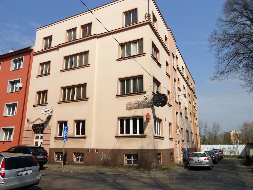 Penzion Paradise Ostrava Exteriör bild